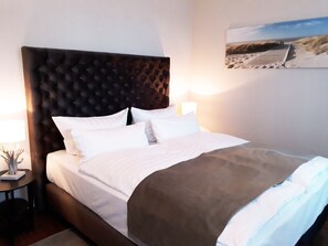 Unclassified image, 3 of 11, button