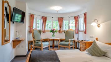 1 bedroom, in-room safe, WiFi, bed sheets