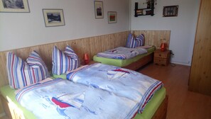 1 chambre, lit parapluie, Wi-Fi, draps fournis