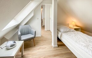 3 makuuhuonetta, vauvan matkasänky, ilmainen Wi-Fi, vuodevaatteet