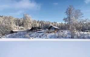 Exterior - Amazing home in Dalsjöfors with sauna (Dalsjöfors)