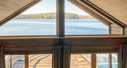 Amazing home in Dalsjöfors with sauna