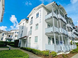 Imagen sin descripción, 4 de 20, botón