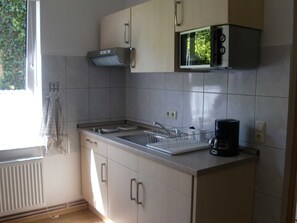 Kühlschrank, Mikrowelle