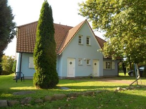 Unclassified image, 5 of 14, button