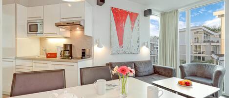 Kühlschrank, Herdplatte, Geschirrspüler