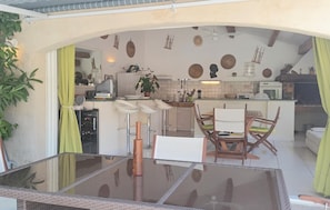 Dining - Amazing home in Nebian (Nebian)