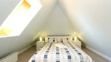 3 slaapkamers, reisbedje, wifi, beddengoed