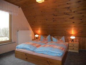 Unclassified image, 2 of 21, button