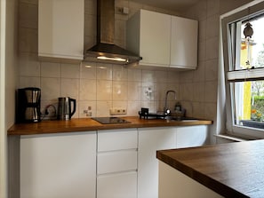 Køleskab, mikrobølgeovn, ovn, opvaskemaskine