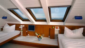 1 chambre, bureau, lit parapluie, Wi-Fi