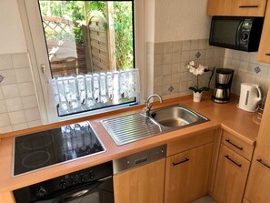 Køleskab, mikrobølgeovn, ovn, opvaskemaskine