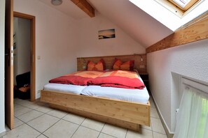 2 Schlafzimmer, Reisekinderbett, WLAN