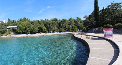 Holiday apartment mit Klimaanlage und Balkon