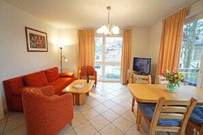 Unclassified image, 5 of 11, button