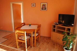 Dining - Holiday apartment with air conditioning and terrace (Supetarska Draga)