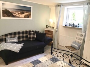 Unclassified image, 5 of 19, button