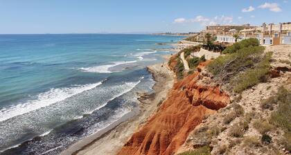 Traumhaftes Haus in Orihuela Costa mit Außenpool