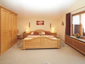 1 bedroom, in-room safe, iron/ironing board, WiFi