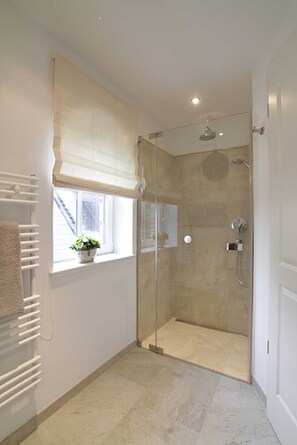 Oklassificerad bild, 3 av 12, knapp