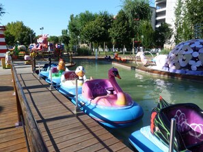 Pool - Holiday apartment with balcony and air conditioning (Lignano)