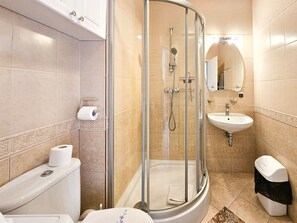 Shower, towels