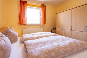 2 chambres, lit parapluie, Wi-Fi, draps fournis