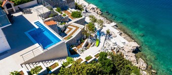 Smukt hjem i Janjina med sauna