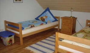 2 bedrooms, in-room safe, iron/ironing board, travel crib