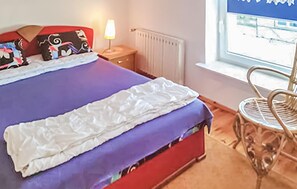 5 Schlafzimmer, Reisekinderbett