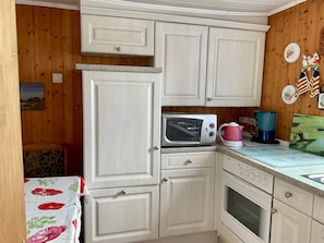 Kühlschrank, Mikrowelle