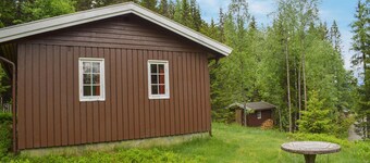Amazing home in Hurdal with kitchen
