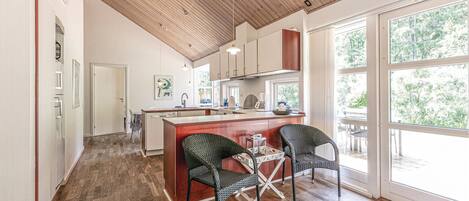 Refrigerador, placa de cocina, lavavajillas, cafetera/tetera