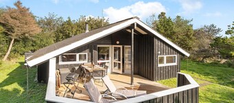 Awesome home in Oksbøl with sauna