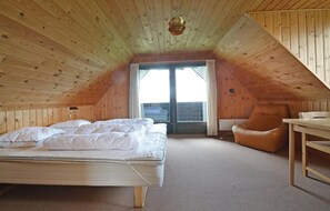 4 bedrooms, free WiFi