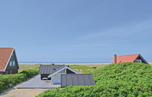 Amazing home in Fanø with WiFi