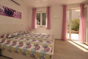 2 bedrooms, WiFi