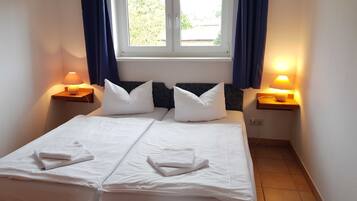 2 bedrooms, bed sheets