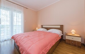 2 bedrooms, free WiFi, bed sheets
