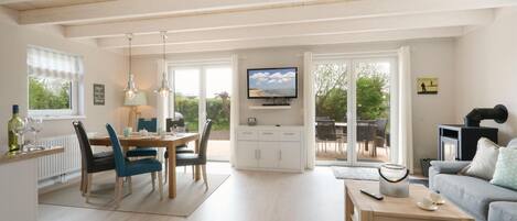 TV, peis og DVD-spiller