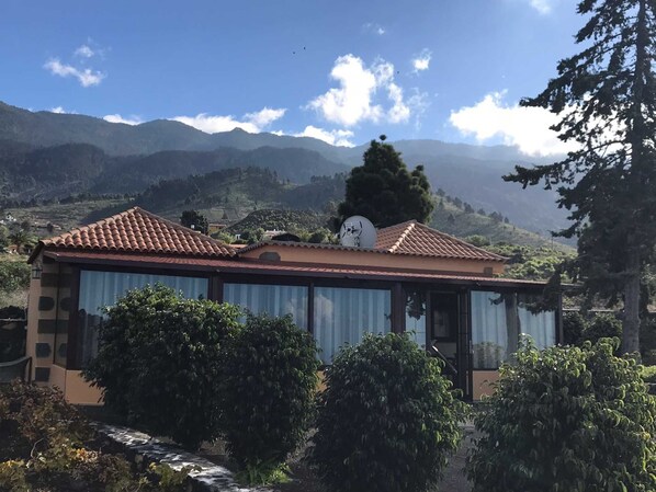 Imagen sin descripción, 1 de 20, botón