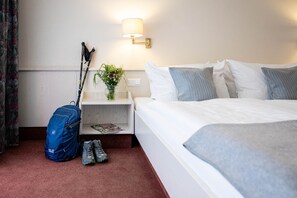 1 Schlafzimmer, Schreibtisch, Reisekinderbett, WLAN