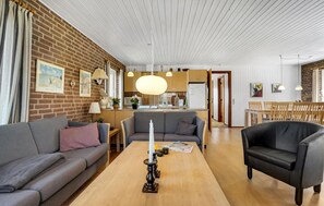 TV, fireplace - 3 bedroom beautiful home in Thisted (Thisted)