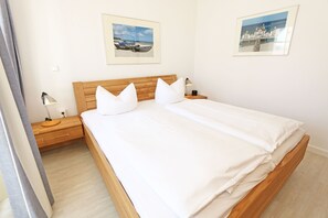 2 slaapkamers, reisbedje, wifi