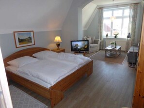 Unclassified image, 2 of 7, button - (129/8) 1- room apartment balcony - apartment house Plückhahn (Kühlungsborn)