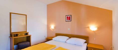 2 dormitorios y Internet