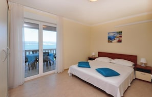 2 bedrooms, free WiFi, bed sheets