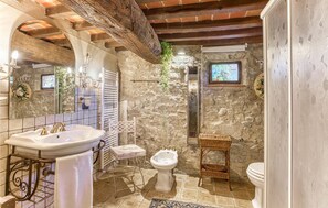 Bathtub