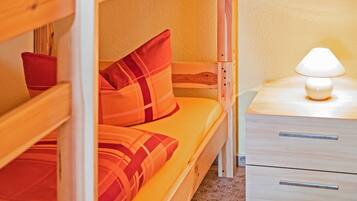 1 Schlafzimmer, Reisekinderbett, WLAN, Bettwäsche