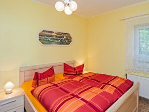 1 chambre, lit de bébé portatif, Wi-Fi, literie fournie